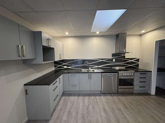 24 Thackers Quay Woolston_1