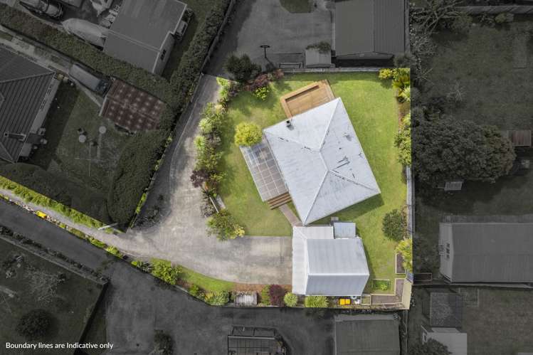 32 Amberley Avenue Te Atatu South_24