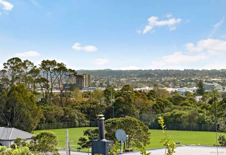 8 Mcfadzean Drive Blockhouse Bay_15