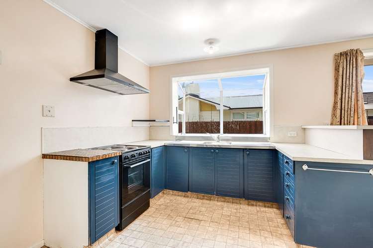 112 Masters Avenue_5