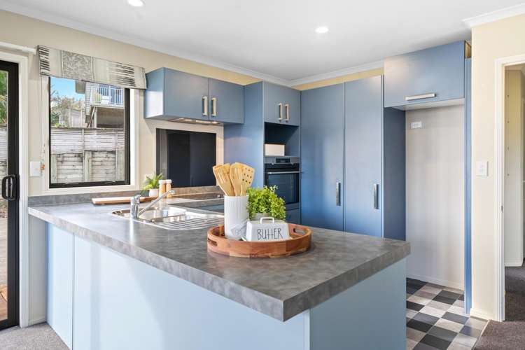 3A Marchant Place Westown_6