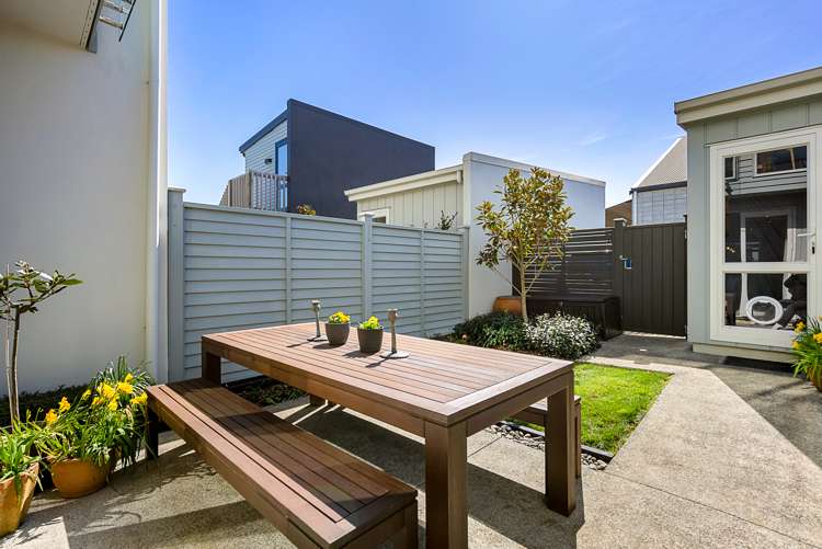 142 Seventh View Avenue Beachlands_23