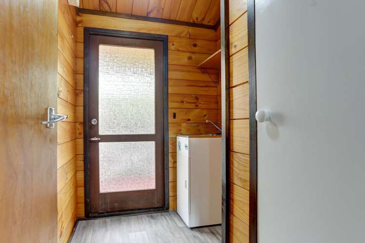 59 Exeter Crescent Springvale_17