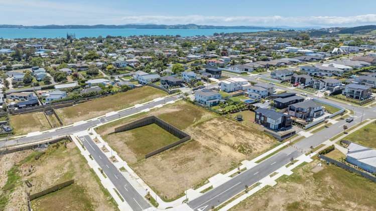 47 Seventh View Avenue Beachlands_10