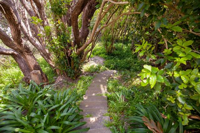 14 Kirkway Raumati Beach_1