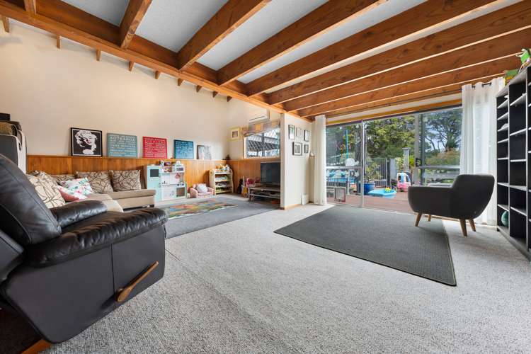 66 Tirimoana Road Te Atatu South_7