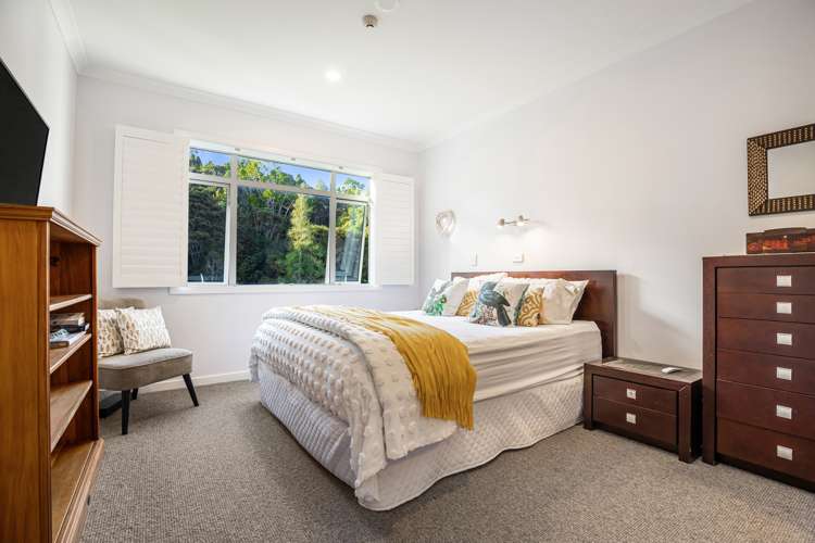 42 Eaves Bush Parade Orewa_11