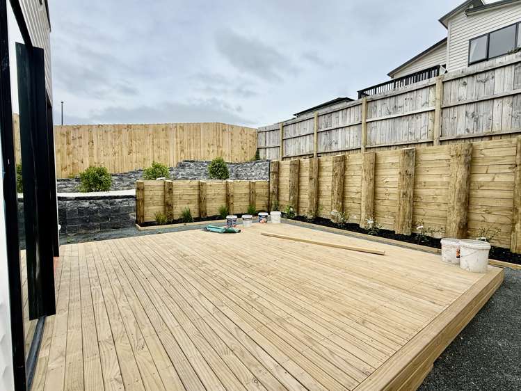 7 Whakairo Crescent Gulf Harbour_11