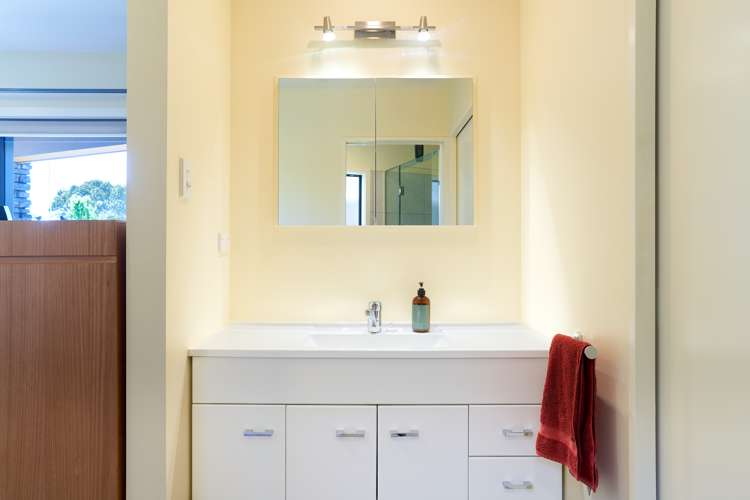 149 Middle Road Havelock North_11