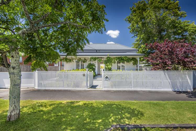 25 Mozeley Avenue Devonport_21