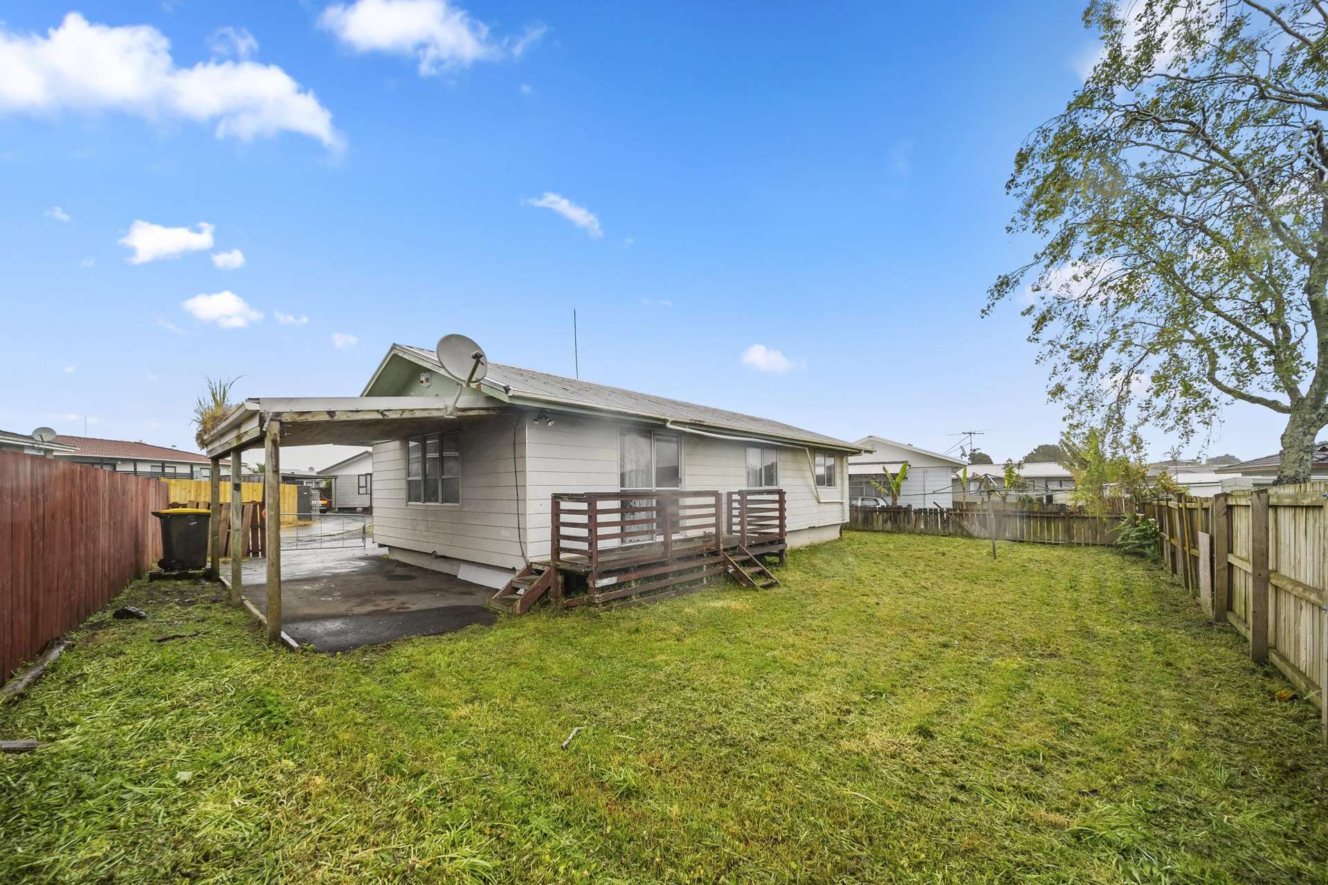 2/30 Kennington Drive Clendon Park_0