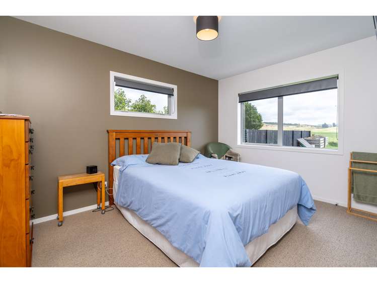 1239 Coast Road Karitane_14