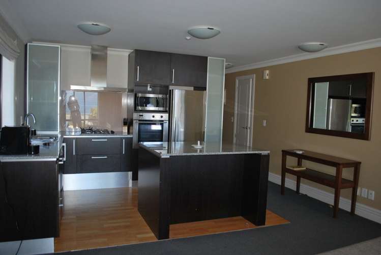 706/34 Lake Esplanade Queenstown_5