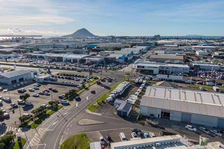 2 Jean Batten Drive Mount Maunganui_5
