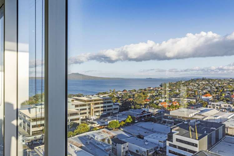 1303/3 Northcroft Takapuna_5