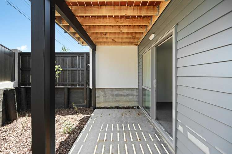 1/6 Ruakiwi Road Hamilton Lake_13