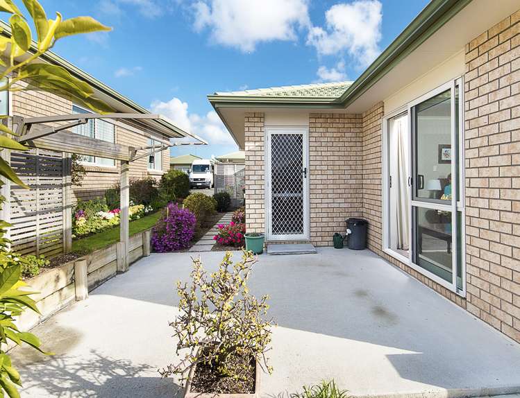 15/8 Village Place Tuakau_9