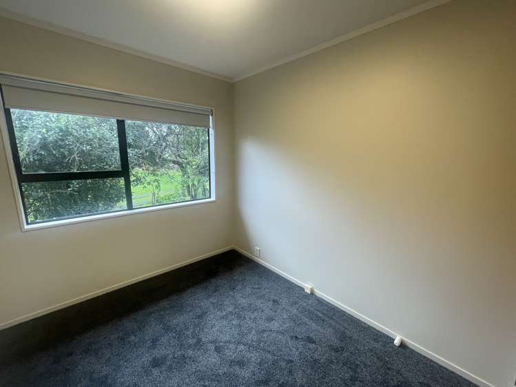 2/70 Pomaria Road Henderson_5