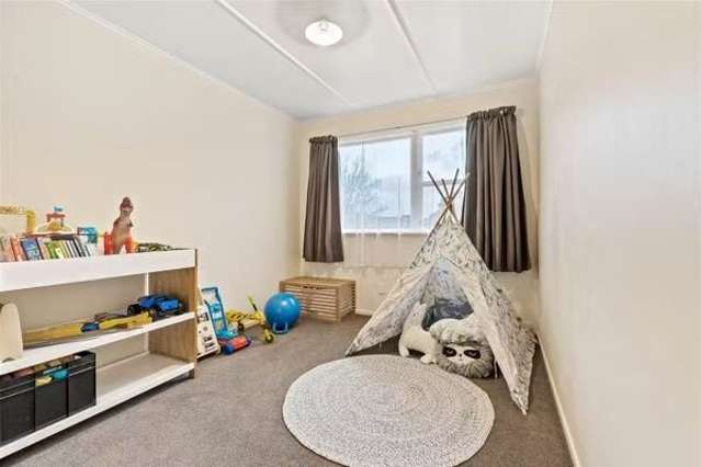 24 Laura Street Kelston_4