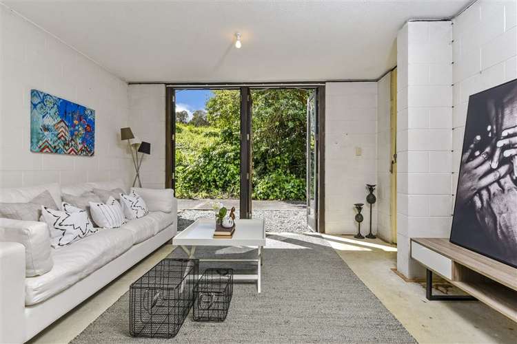 1/13 Kororo Street Northcote_3