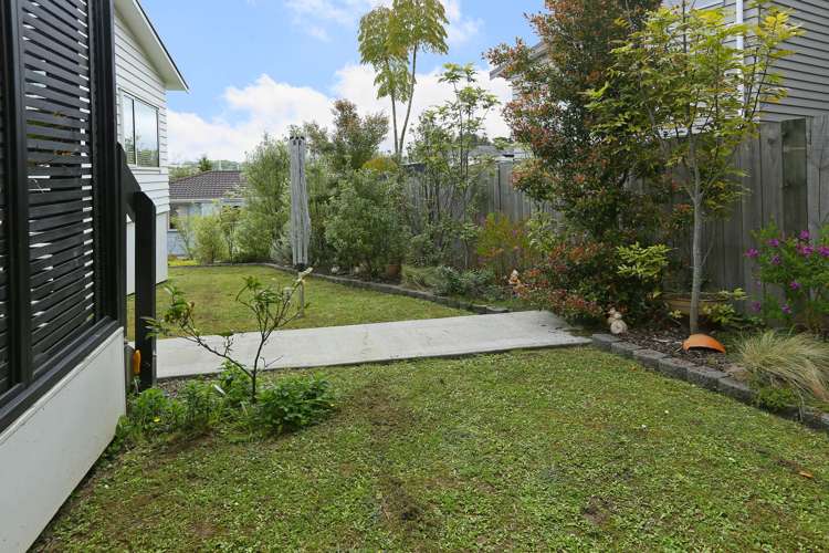 17 Aditi Close Massey_14