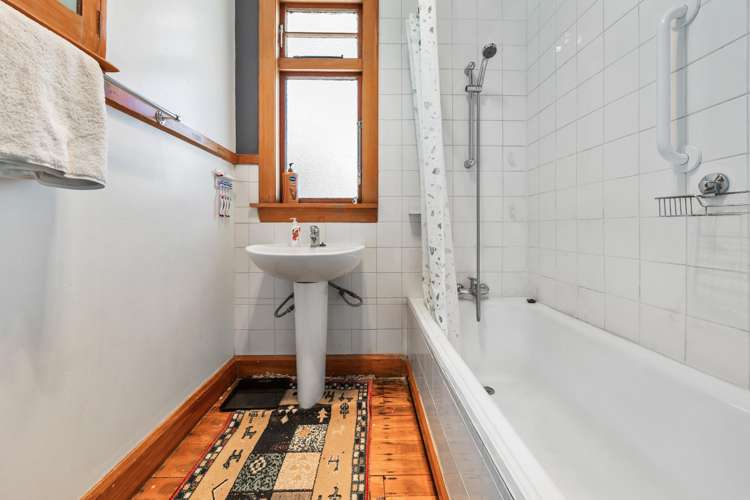 52 York Street Waltham_13