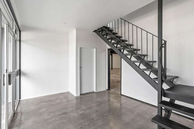 8A Waikaukau Road Glen Eden_1