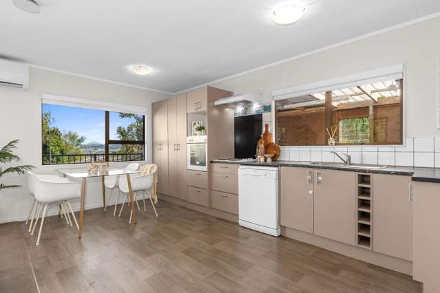 8 Panorama Drive Parahaki_1