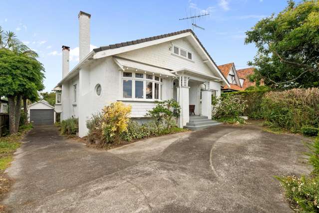 Remuera Rarity - Rebuild or Renovate