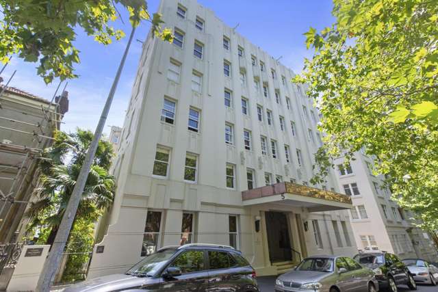 3f/5 Parliament Street Auckland Central_2