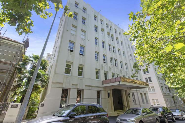 3f/5 Parliament Street Auckland Central_2