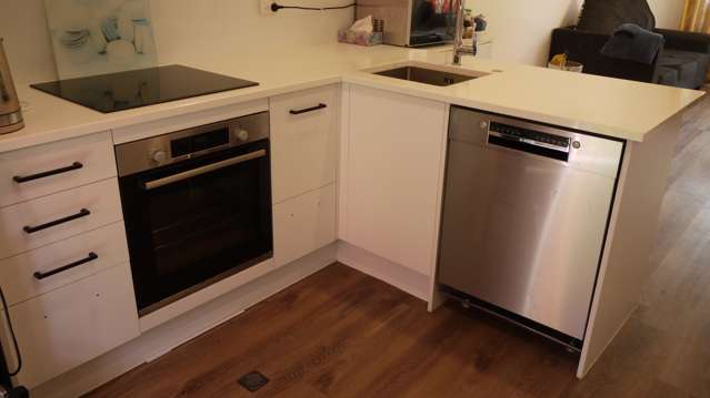 2e Milich Terrace Te Atatu South_3