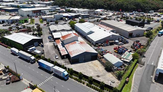 CBRE | Versatile Warehouse + Yard on Neilson St