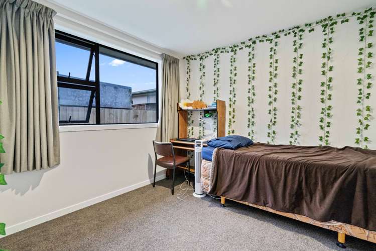 148 Derwent Crescent Glengarry_17