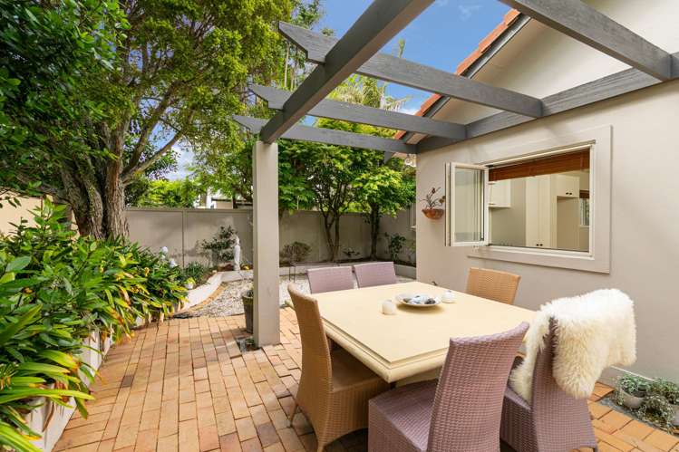 2B Evan Street Belmont_22