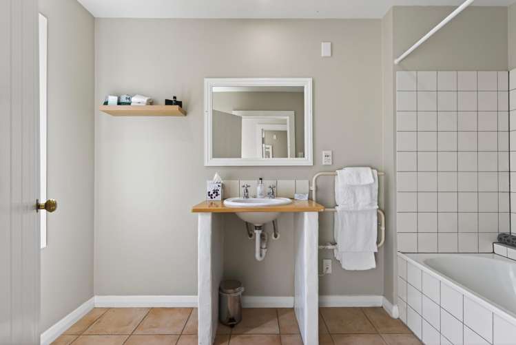 4/62 White Rock Road_3