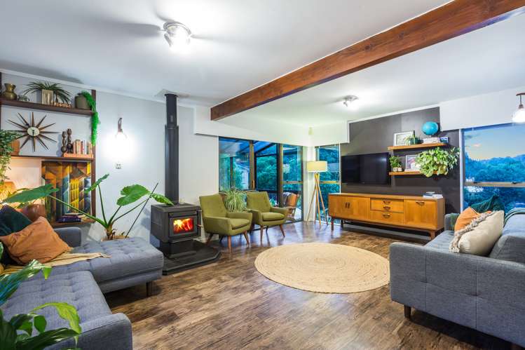 2 Pohue Grove Stokes Valley_11