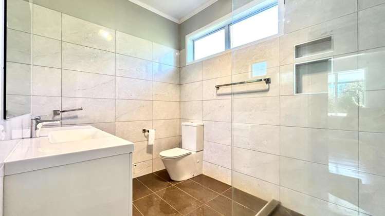 44 Salisbury Road Birkdale_8