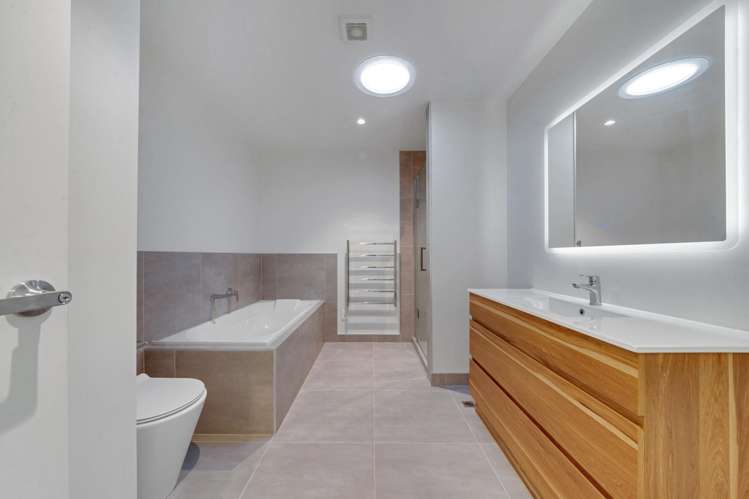17 Timo Way Flat Bush_23
