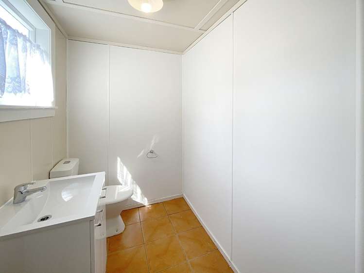 212 Anzac Parade 1236_6