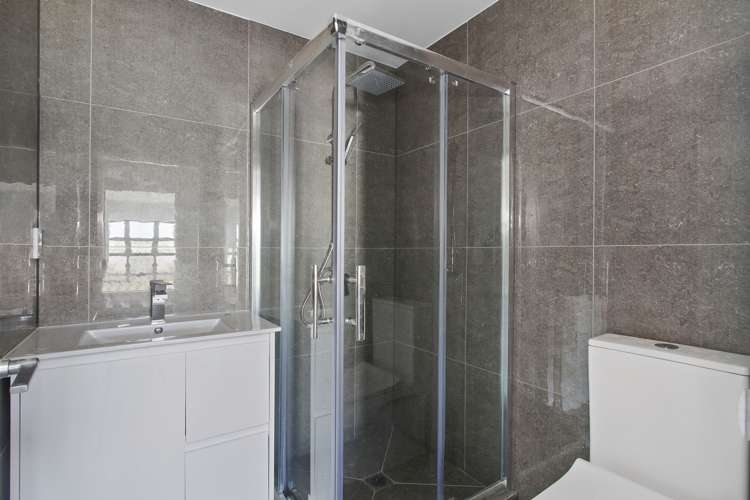 7 Kaha Lane Henderson_9