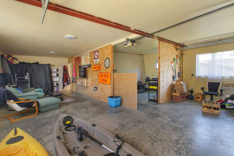 17 Donald Street Stanmore Bay_20