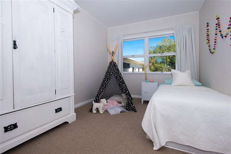 397 Suffolk Road Stoke_6