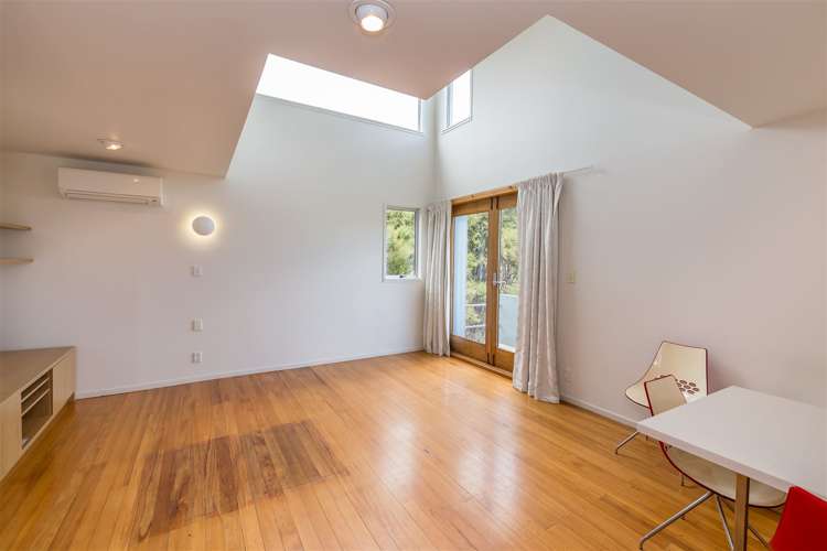 27 Settlers Hill Akaroa_9