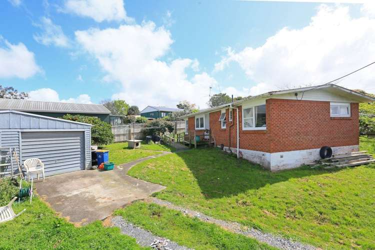 27a Brandon Road Glen Eden_5
