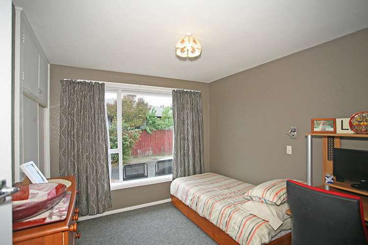 54 Kathleen Crescent Hornby_9