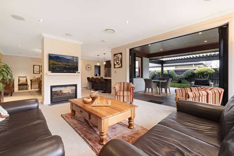 19 Tall Oaks Way Bethlehem_12