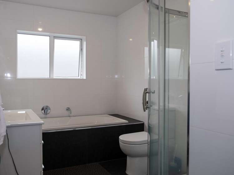 253 Alec Craig Way Gulf Harbour_8