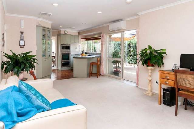 11 Zara Court Flat Bush_3