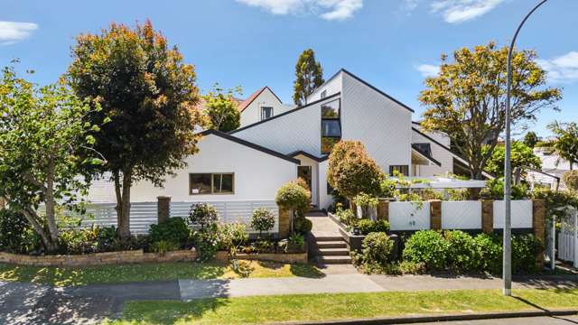 Chatswood: Renovated family home & minor dwelling